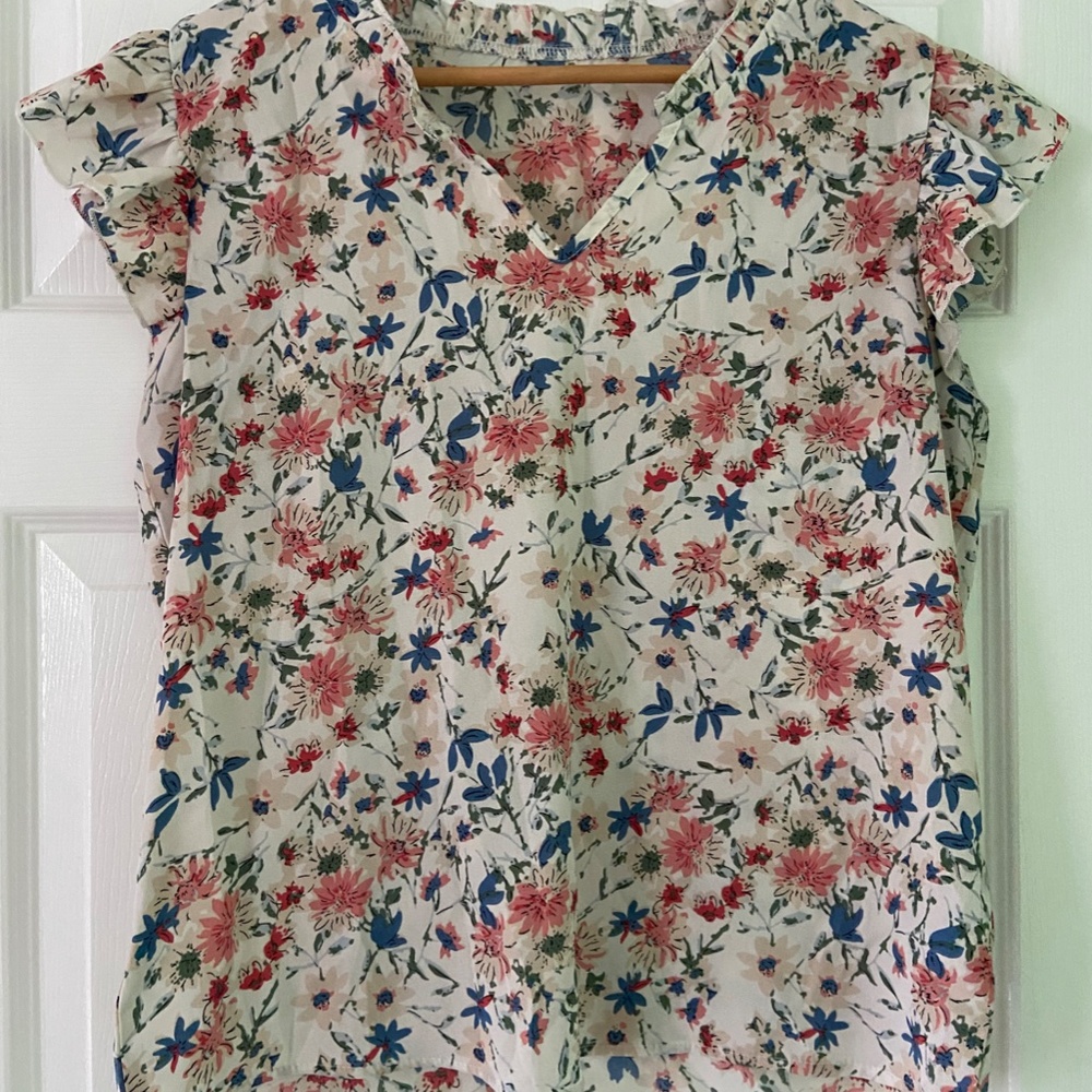 Floral Top No Brand